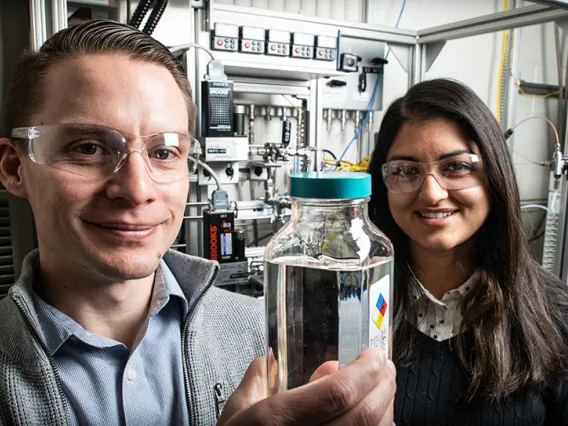 Nabila Huq and Derek Vardon in research lab