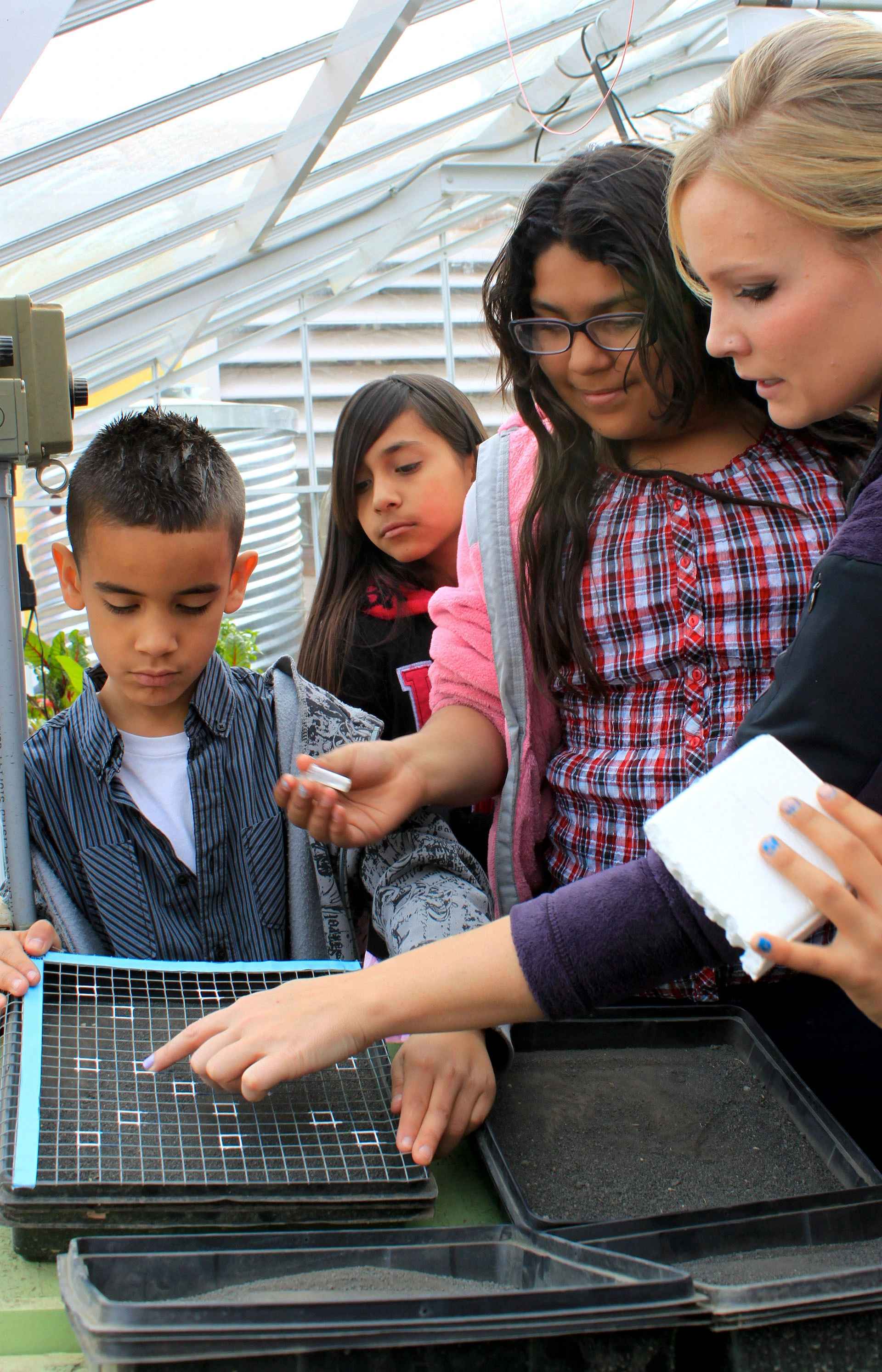 Space Grant Fellow Michelle Coe Brings Biosphere 2 to Manzo Elementary